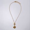 collana_incisione_1_QUADRATO-1 Collana con Medaglione Vintage Tondo e Catena di Zirconi